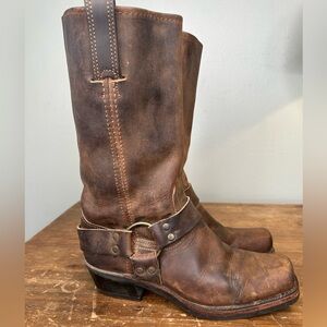 Frye 77300 Harness Distressed Leather Womens Motorcycle Engineer Boots 7 M